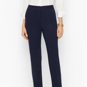 Talbots Curvy Straight Leg Pants in Navy